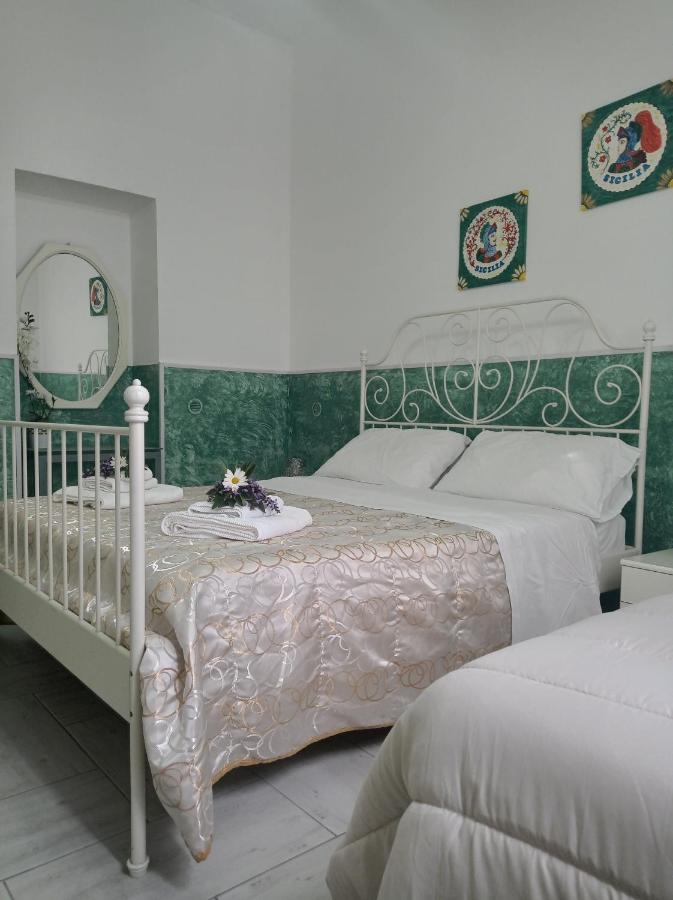 Mary Home - Casa Vacanza Taormina Pokoj fotografie