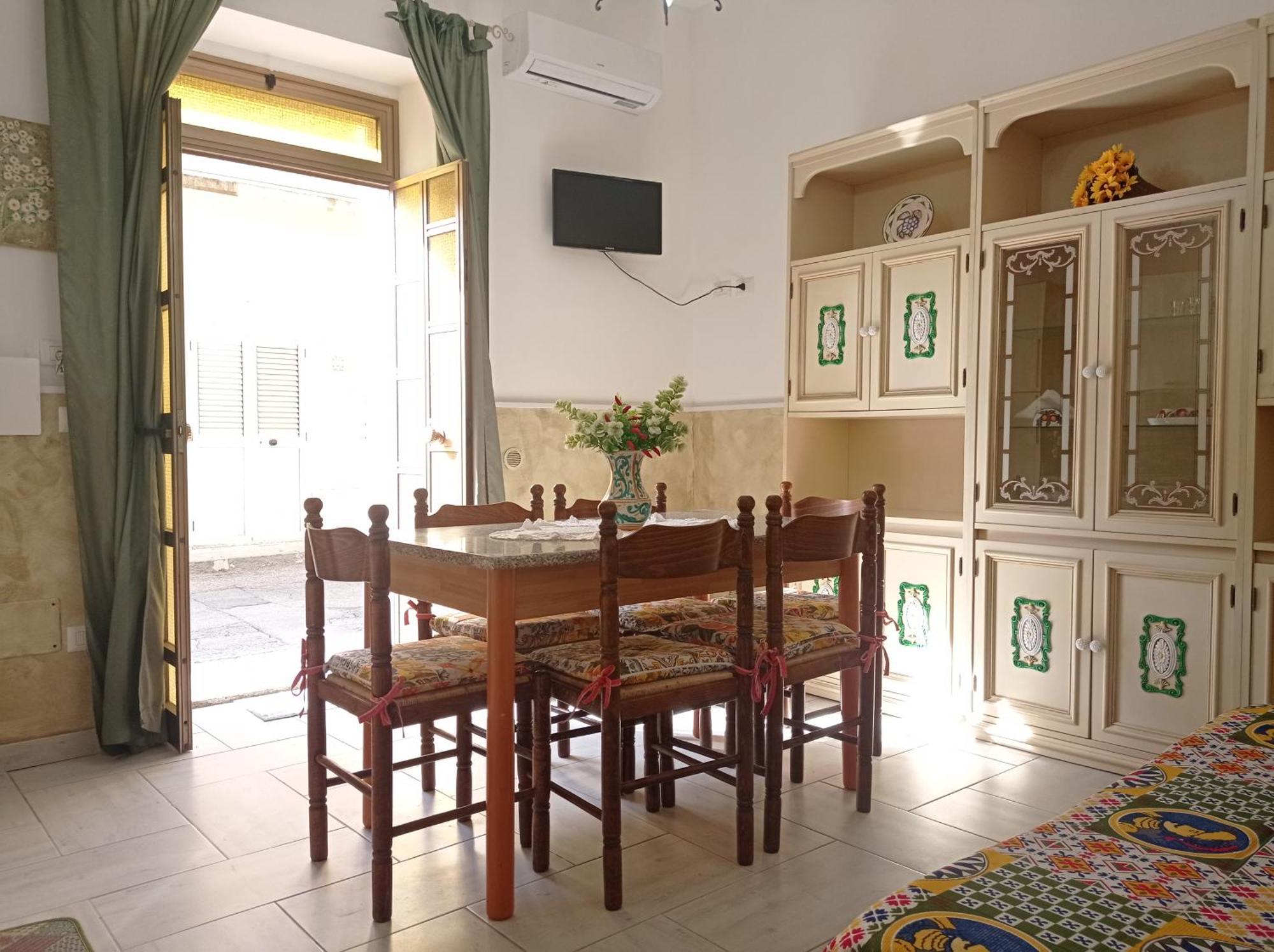 Mary Home - Casa Vacanza Taormina Pokoj fotografie